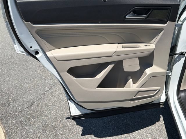 Used 2023 Volkswagen Atlas SE FWD image 22