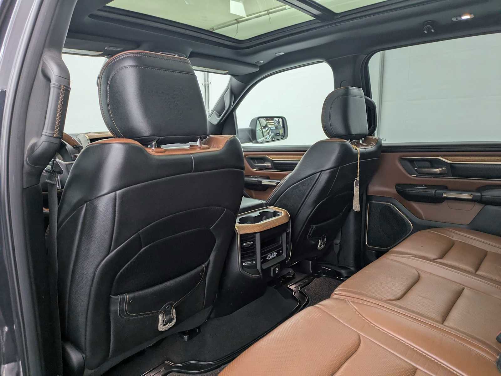 Used 2019 RAM 1500 Laramie Longhorn image 19