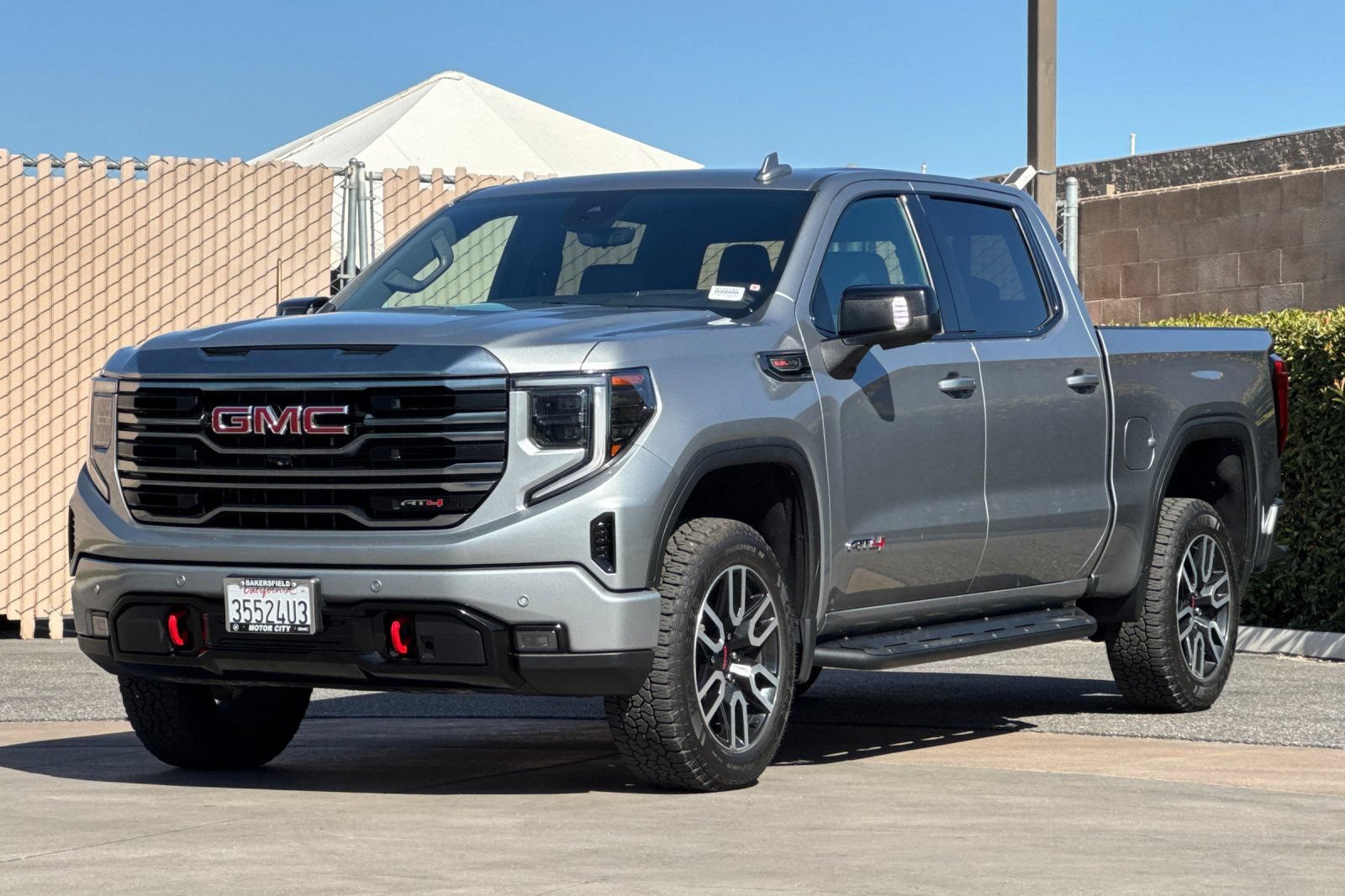 Certified 2023 GMC Sierra 1500 AT4 w/ AT4 Premium Package AWD/4WD image 8