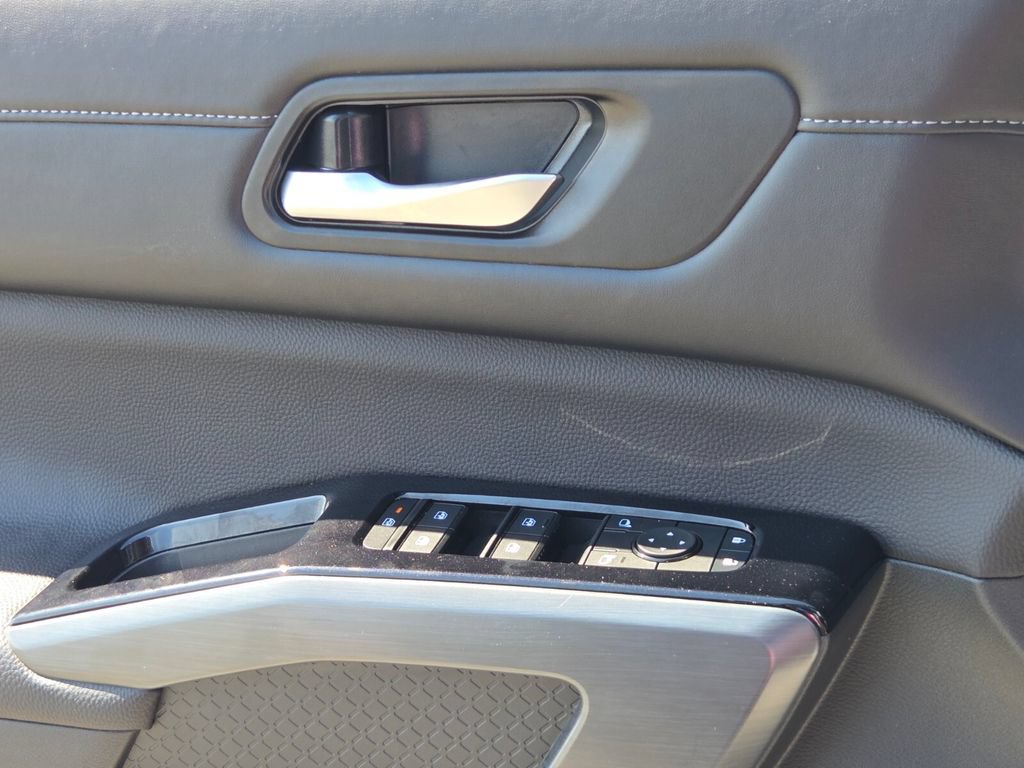 Certified 2025 Nissan Pathfinder SL AWD/4WD image 27