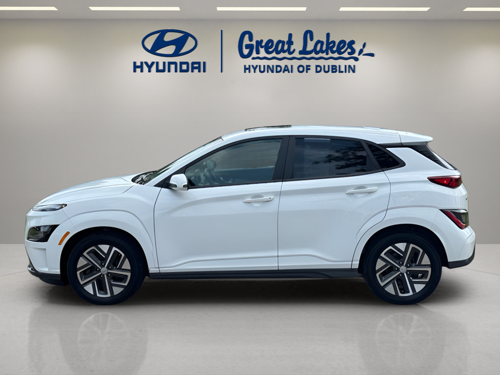Used 2022 Hyundai Kona SEL w/ Convenience Package FWD image 2