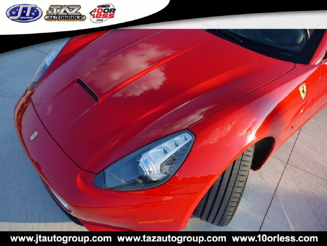 Used 2014 Ferrari California RWD image 5
