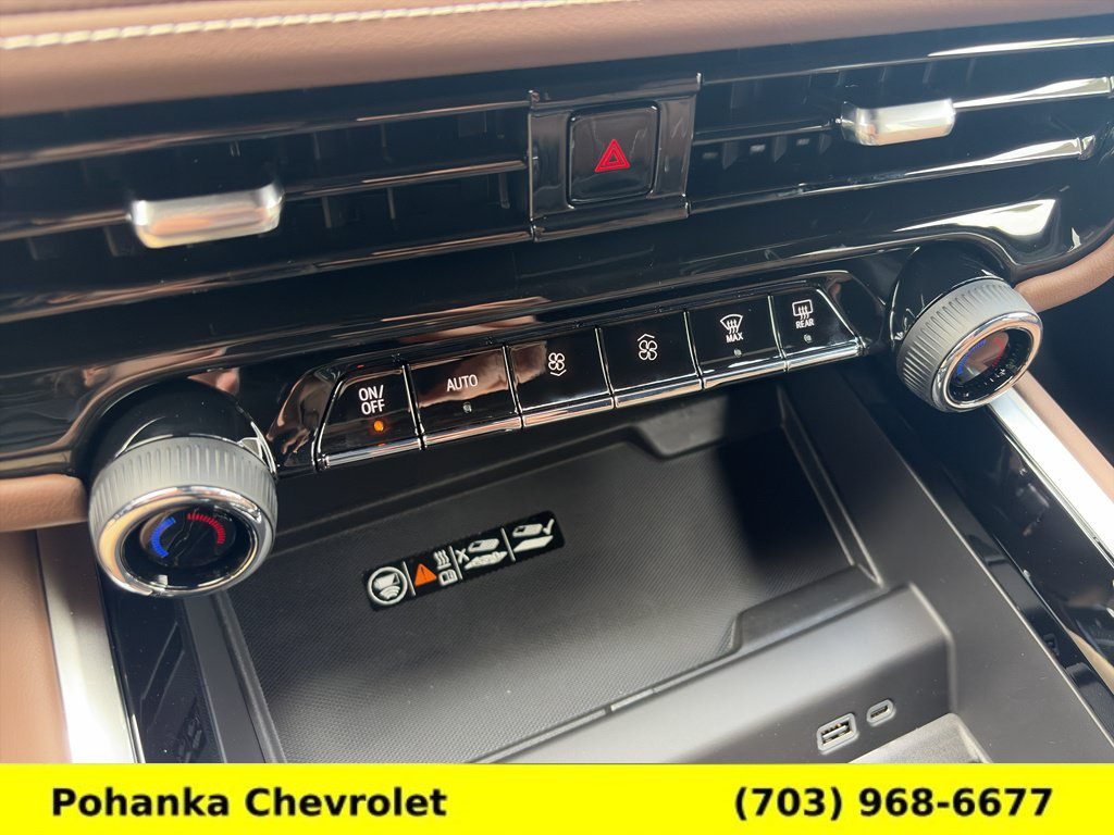 New 2026 Chevrolet Suburban High Country AWD/4WD image 16