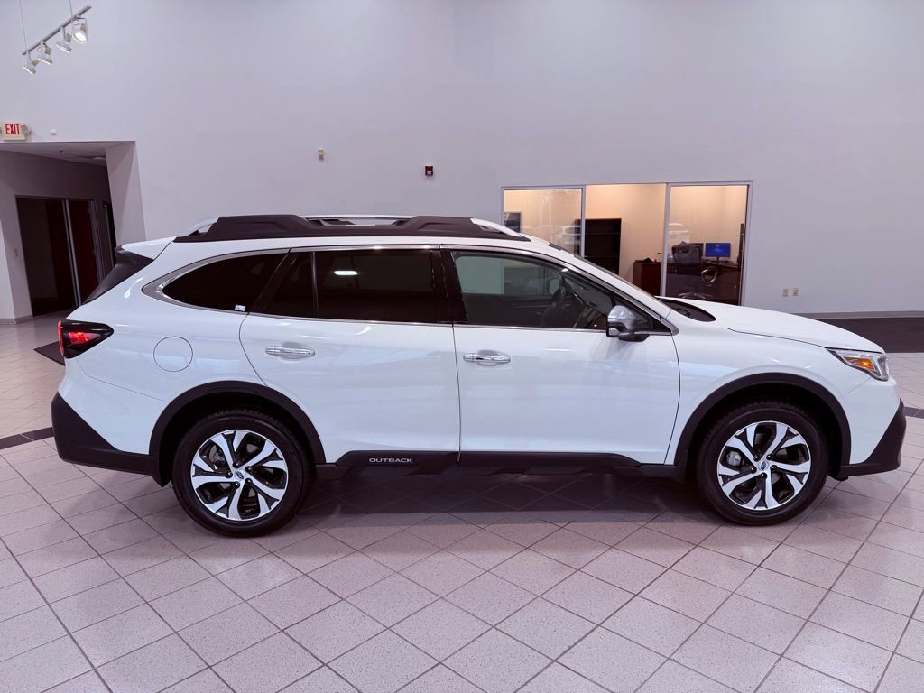 Used 2022 Subaru Outback Touring XT w/ Popular Package #2 image 17