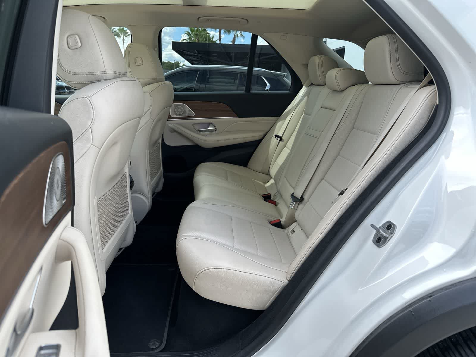 Used 2022 Mercedes-Benz GLE 350 image 4