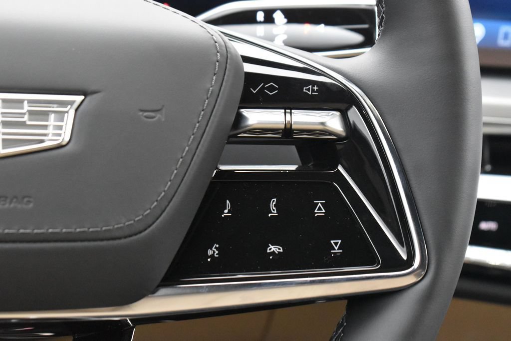 New 2026 Cadillac Lyriq Signature Sport w/ Nappa Leather Package AWD/4WD image 14
