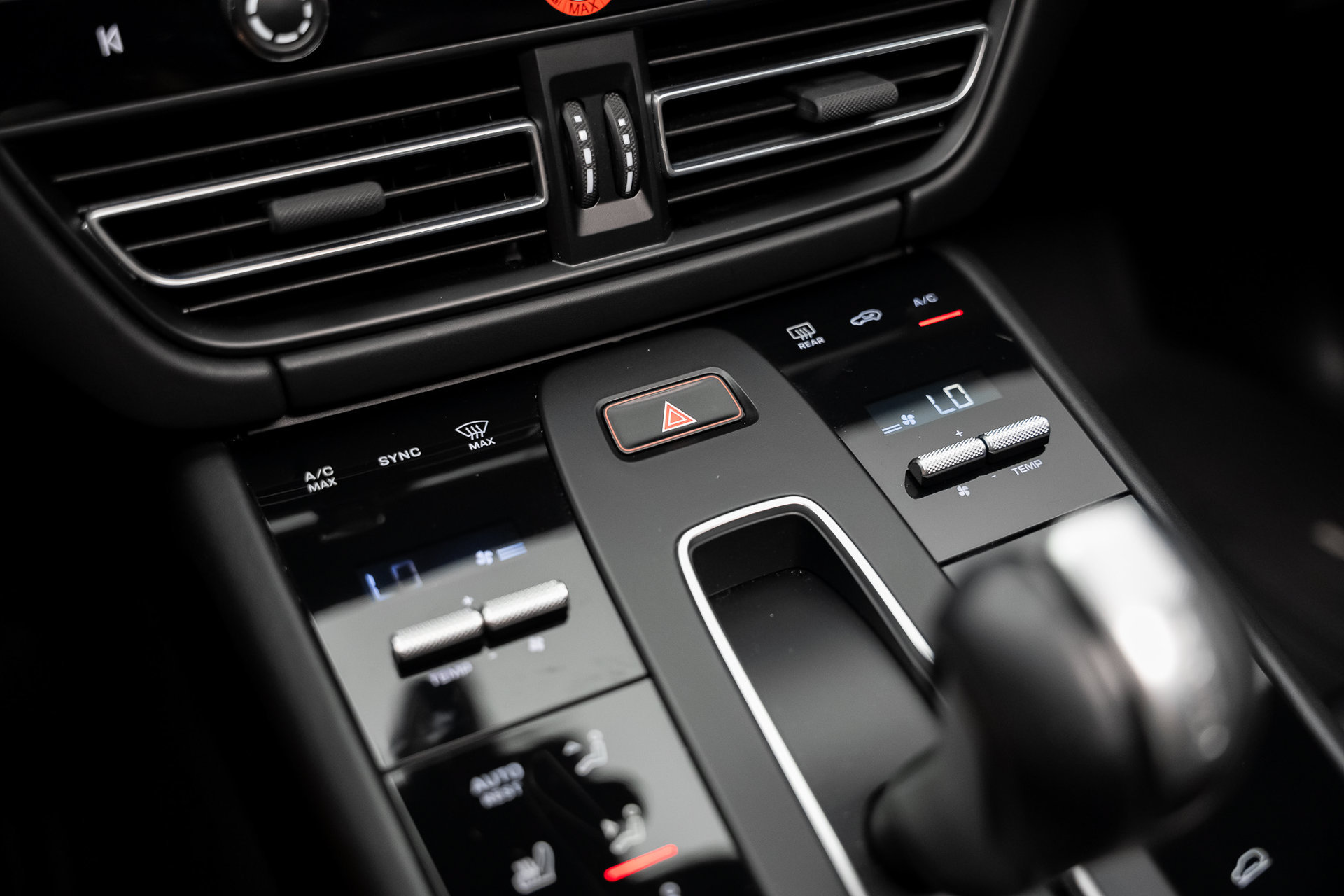 Used 2022 Porsche Macan GTS AWD/4WD image 51
