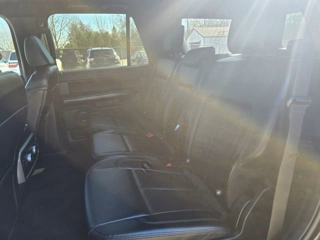 Used 2021 Ford Expedition XLT image 14