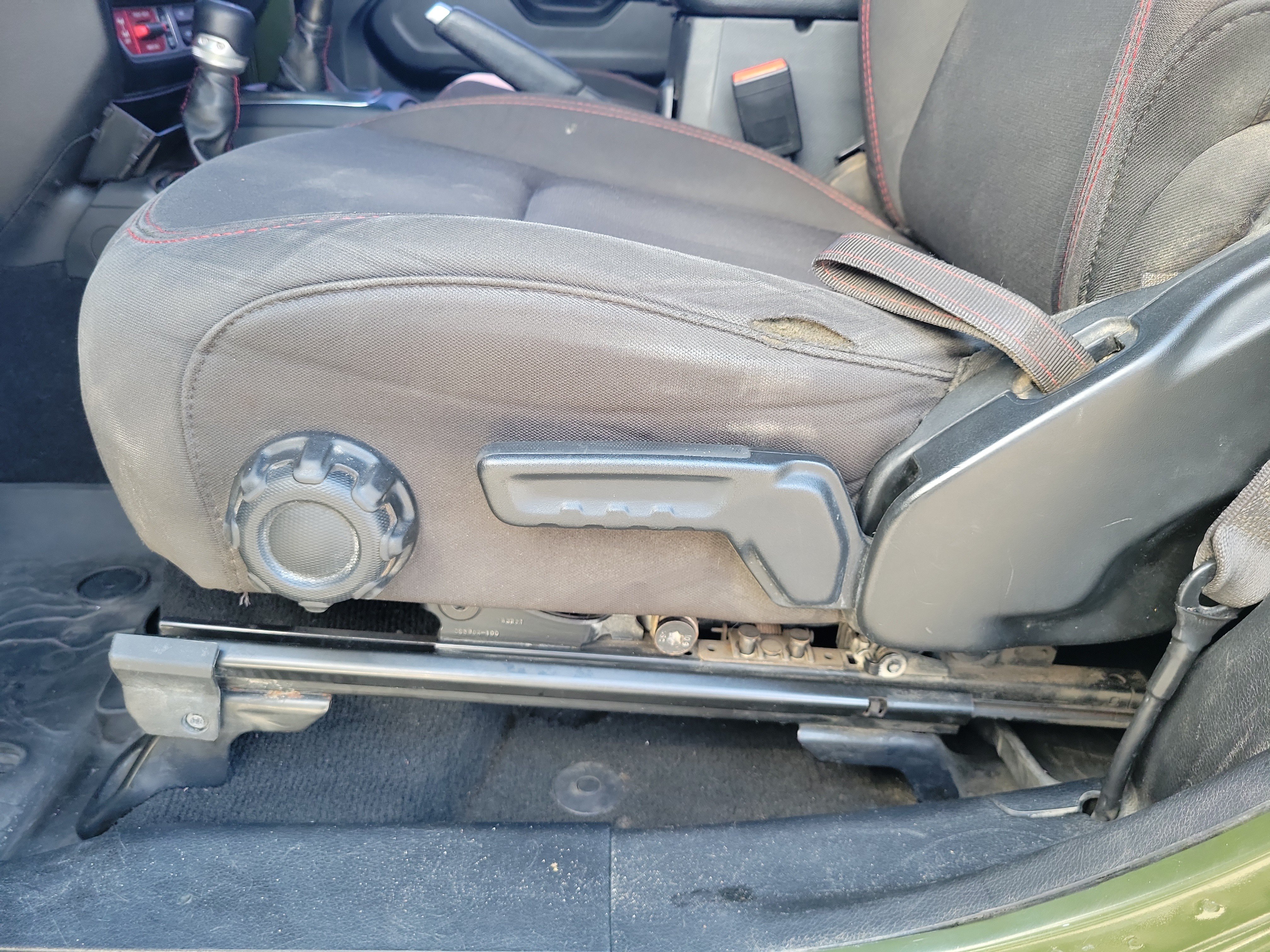 Used 2023 Jeep Wrangler Rubicon AWD/4WD image 18
