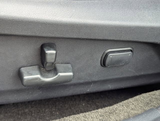 Used 2014 Subaru Legacy 2.5i Limited w/ Moonroof Package image 24