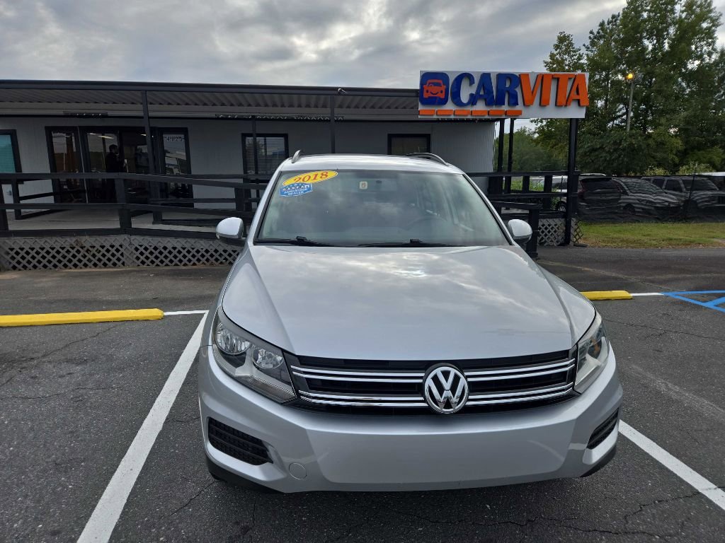 Used 2018 Volkswagen Tiguan Limited w/ Premium Package image 4