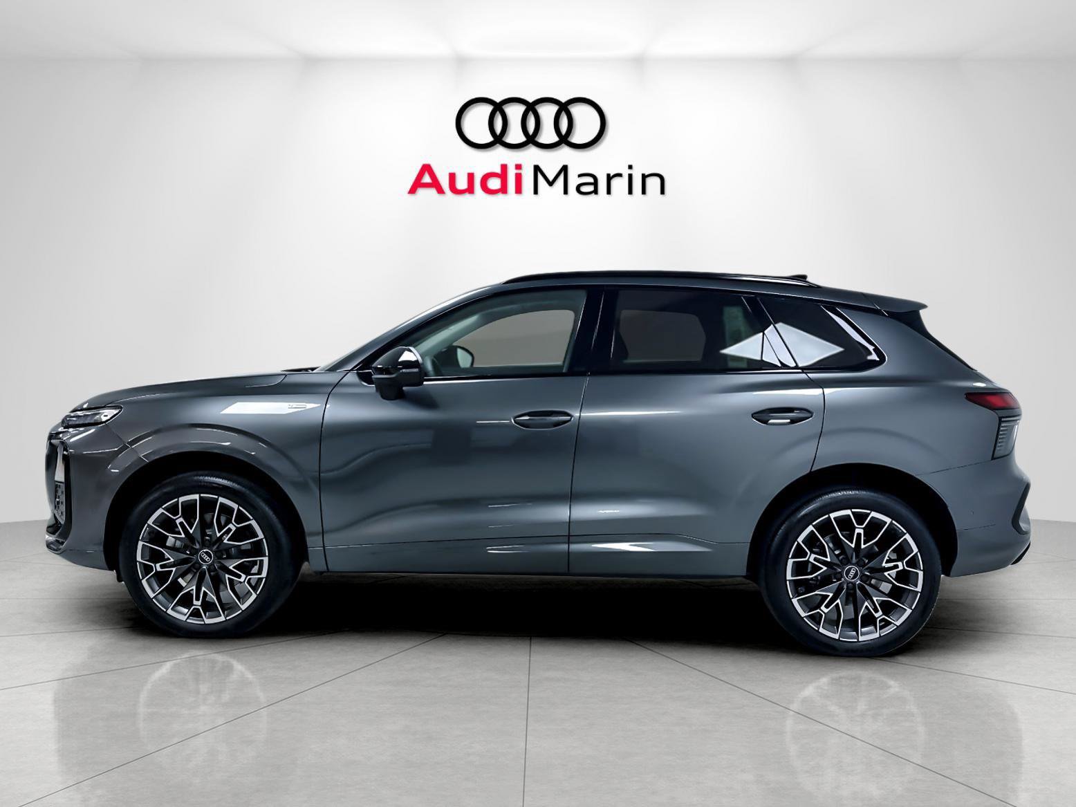 New 2026 Audi Q3 quattro 2.0T AWD/4WD image 2
