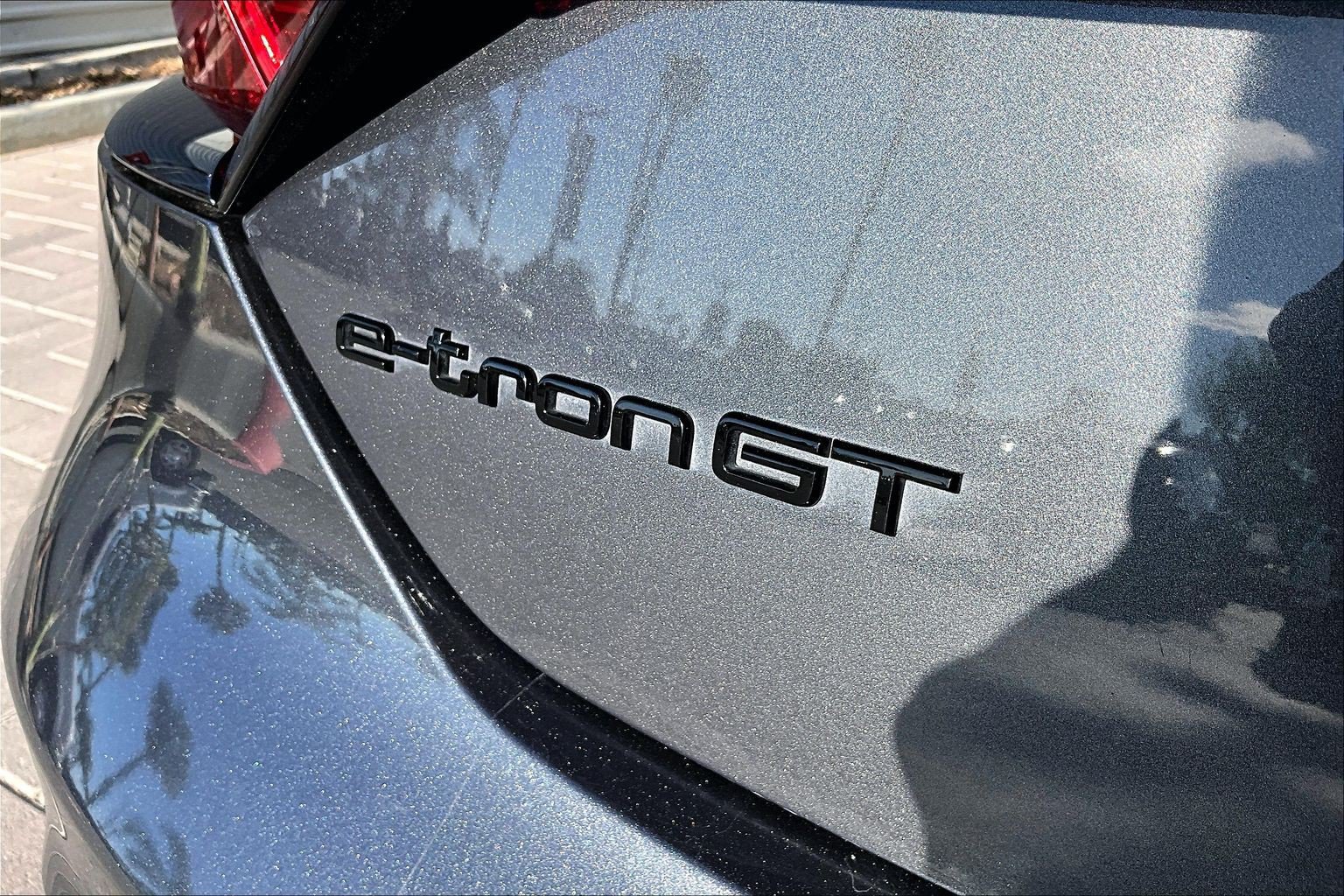 Used 2022 Audi e-tron GT Premium Plus w/ Performance Package AWD/4WD image 8