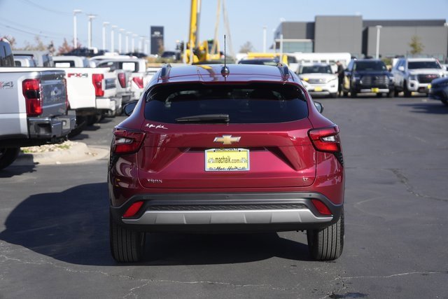 Used 2025 Chevrolet Trax LT w/ Driver Confidence Package image 7