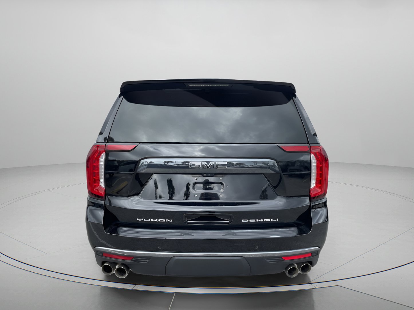 Used 2023 GMC Yukon Denali Ultimate w/ LPO, Floor Liner Package image 4