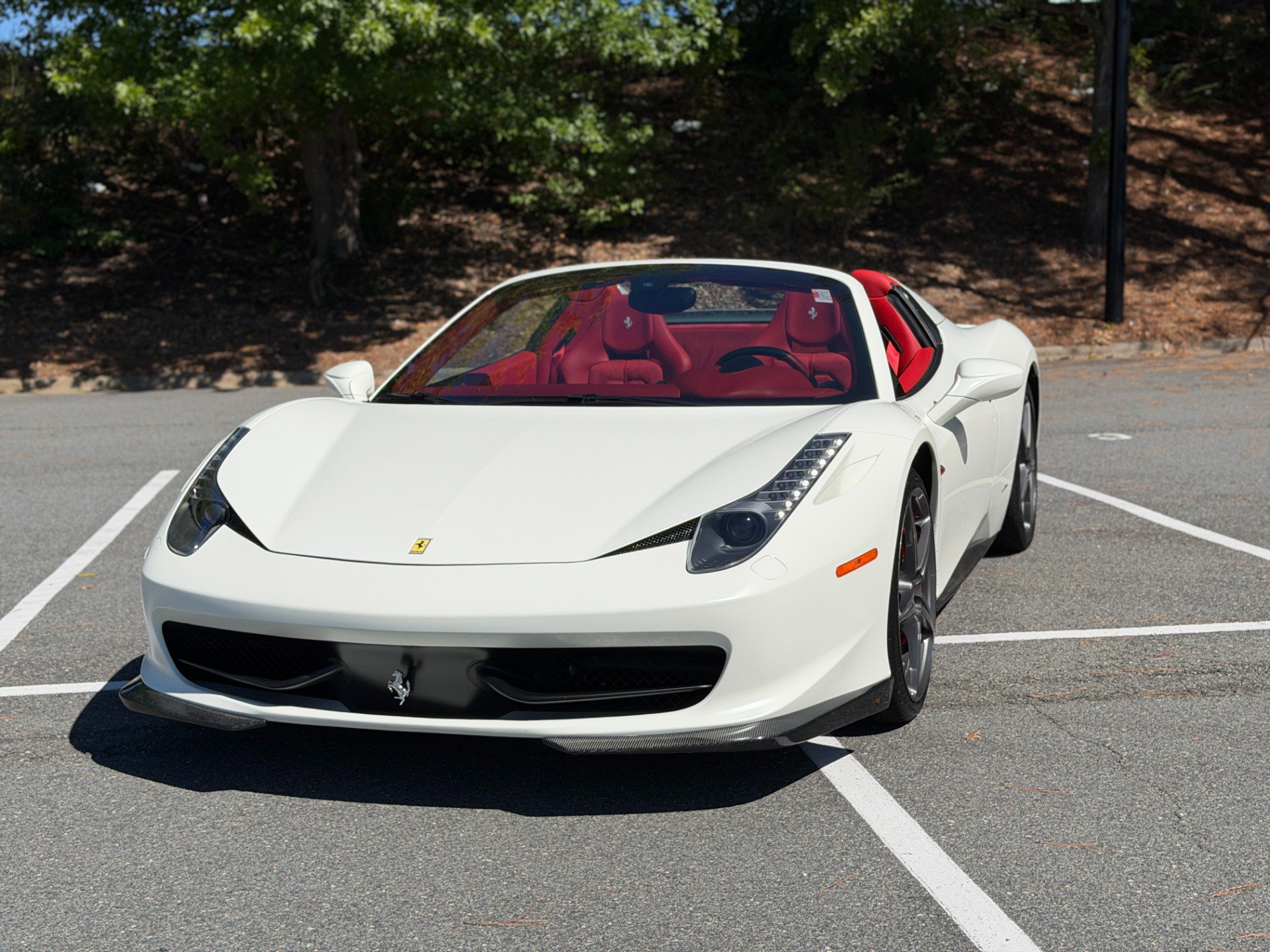 Used 2015 Ferrari 458 Spider RWD image 3