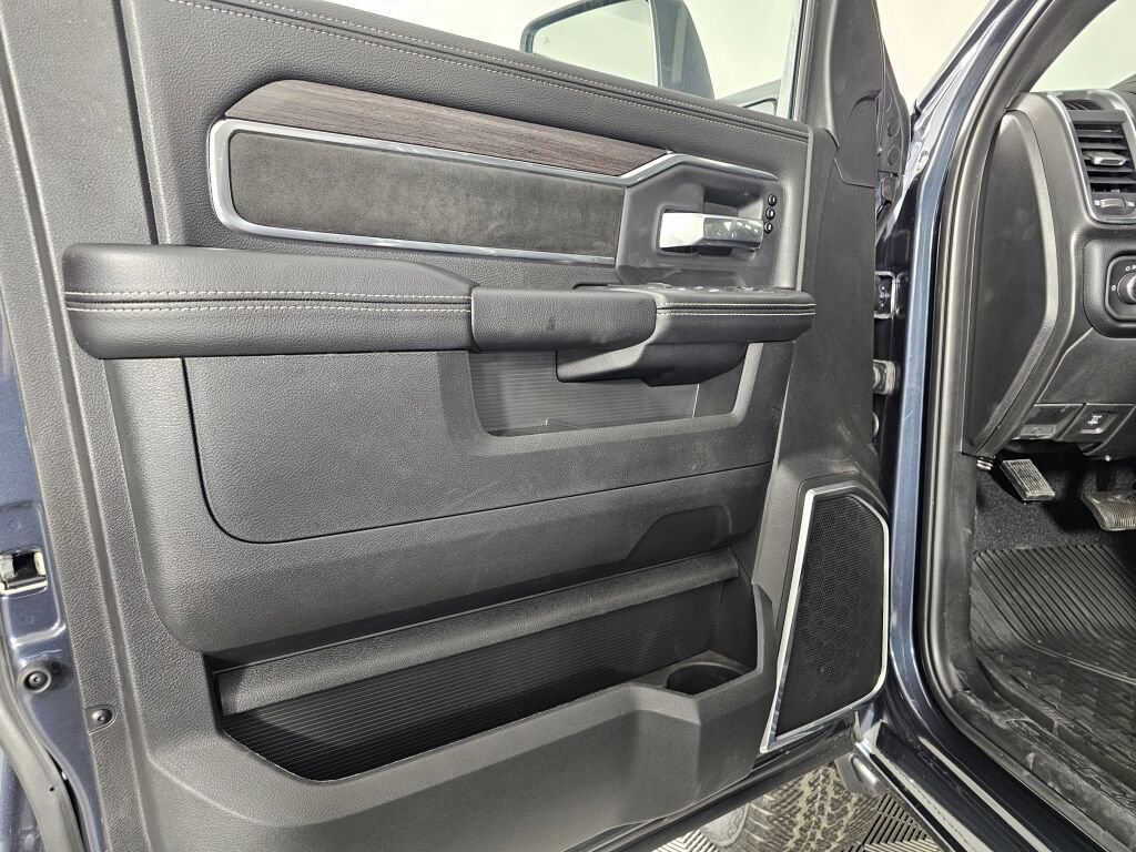 New 2026 RAM 3500 Laramie w/ Night Edition AWD/4WD image 20