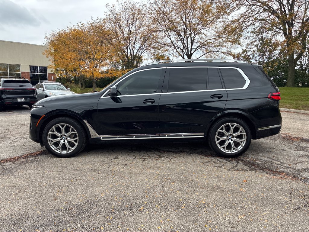 Used 2023 BMW X7 xDrive40i AWD/4WD image 2