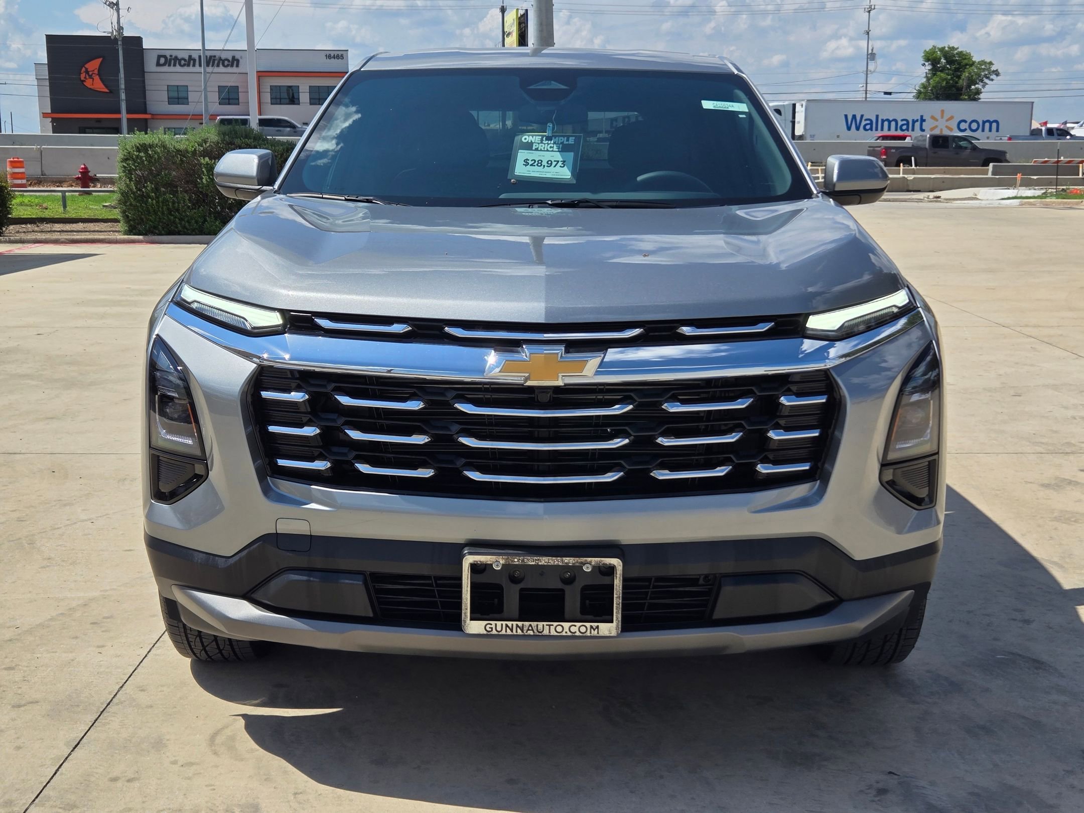 Certified 2026 Chevrolet Equinox LT FWD image 2
