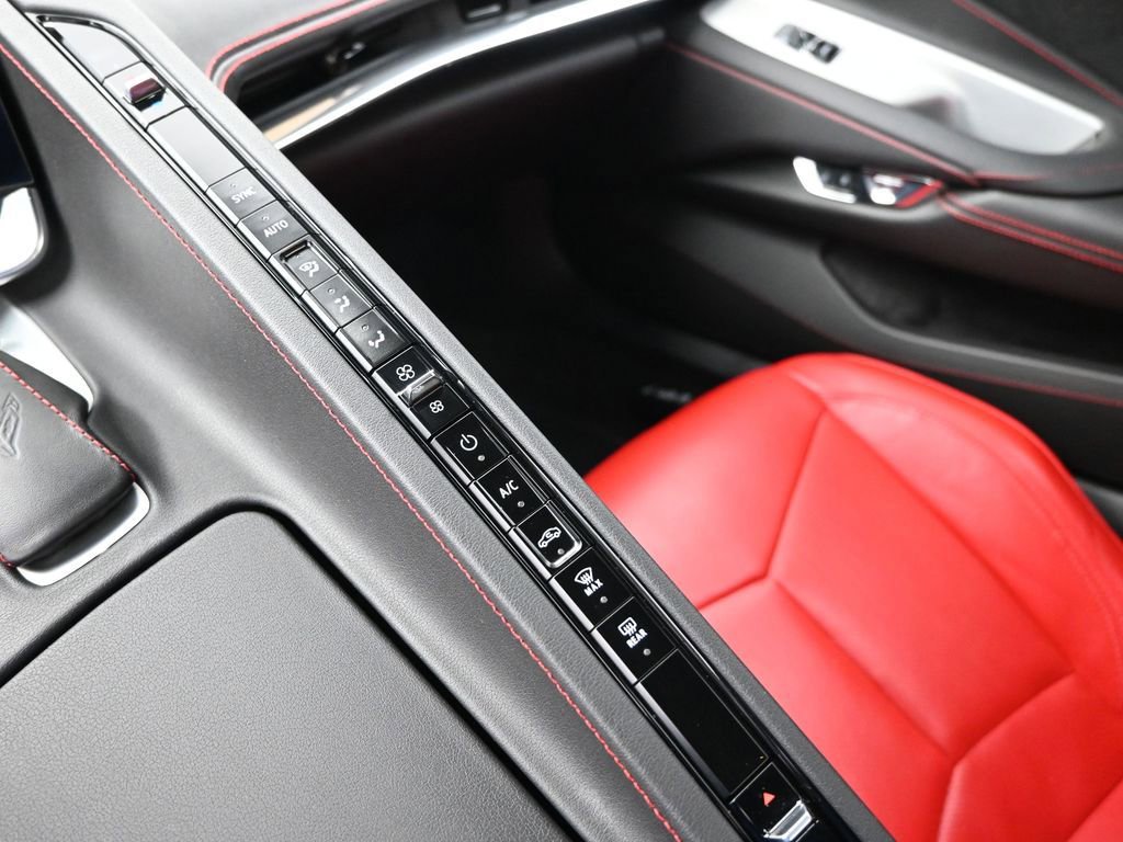 Used 2020 Chevrolet Corvette Stingray Convertible w/ 1LT image 17