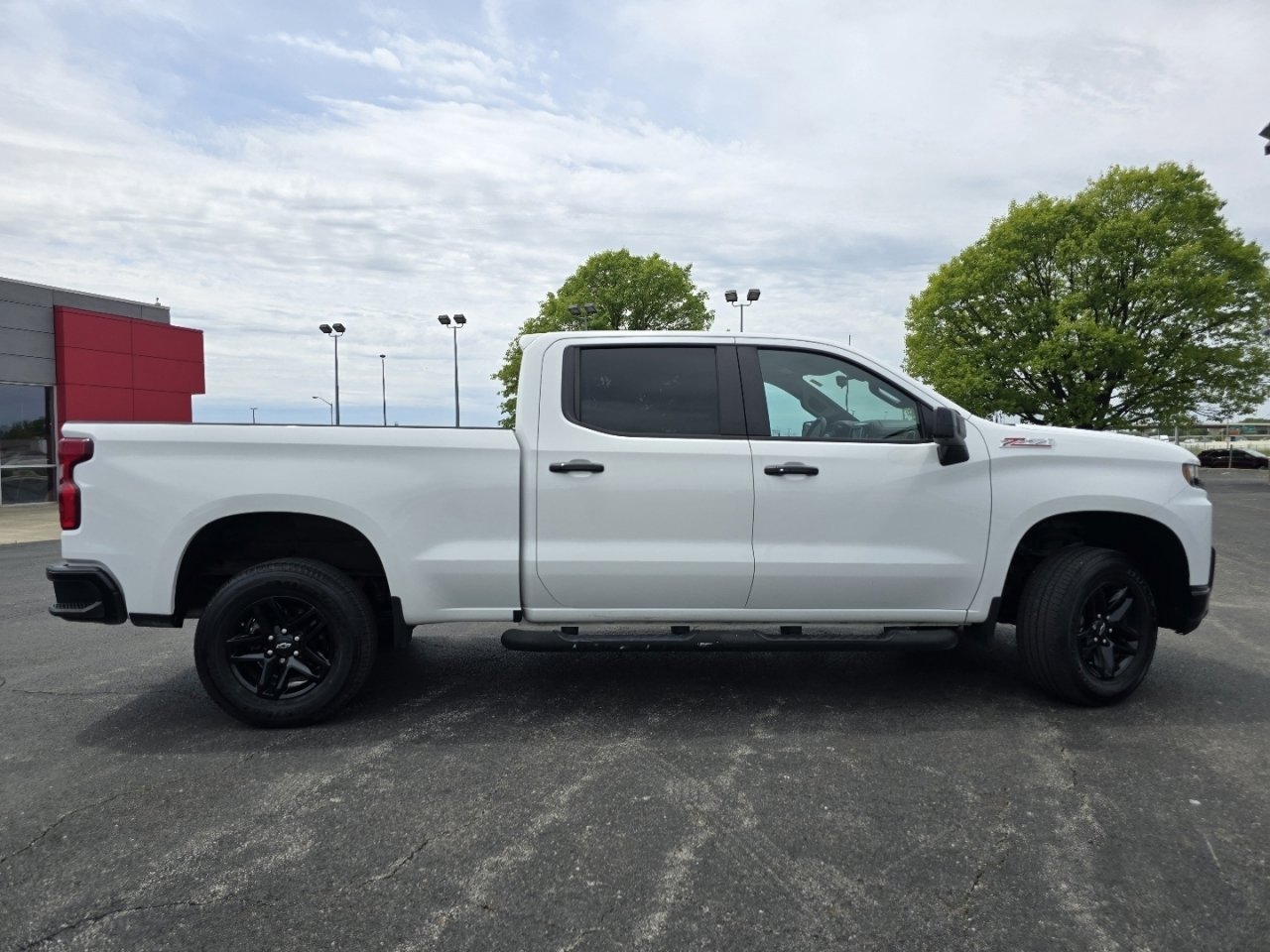 Used 2020 Chevrolet Silverado 1500 LT Trail Boss AWD/4WD image 17