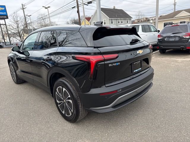 Used 2024 Chevrolet Blazer EV LT image 8