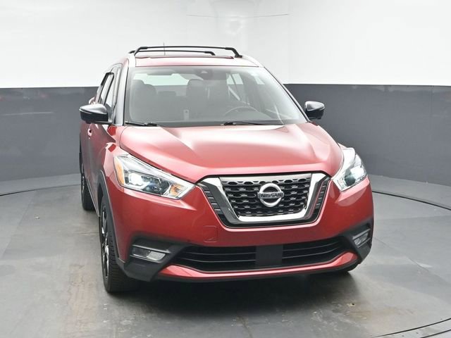 Used 2020 Nissan Kicks SR w/ SR Premium Package image 2