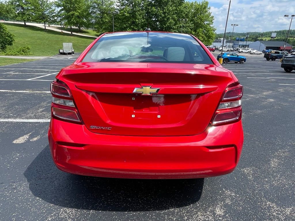 Certified 2017 Chevrolet Sonic LS FWD image 4