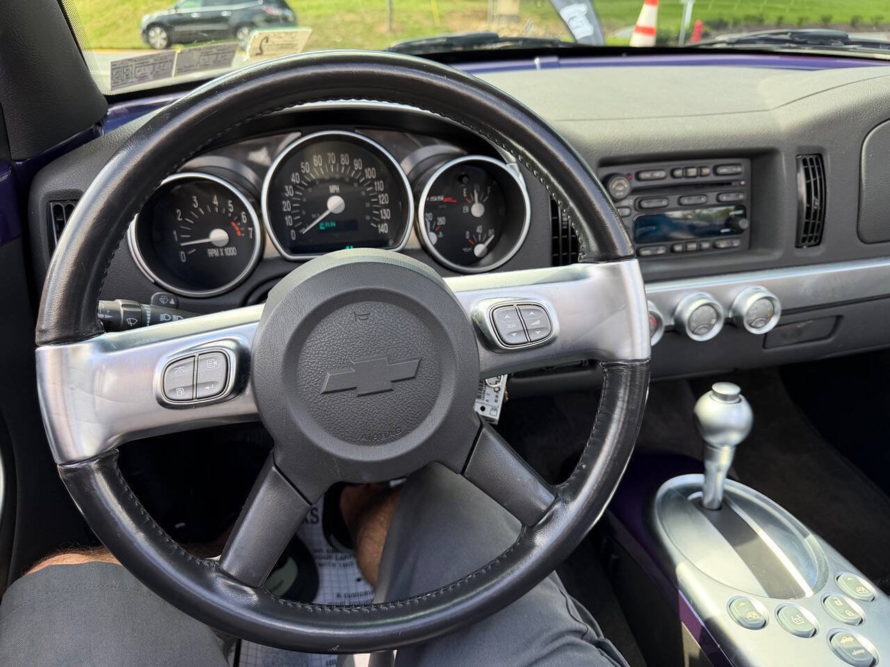 Used 2004 Chevrolet SSR w/ Preferred Equipment Group RWD image 22