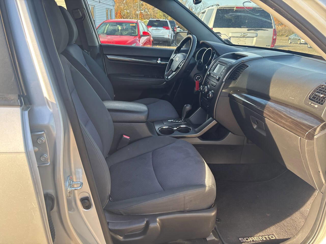 Used 2013 Kia Sorento LX w/ Convenience Pkg image 20