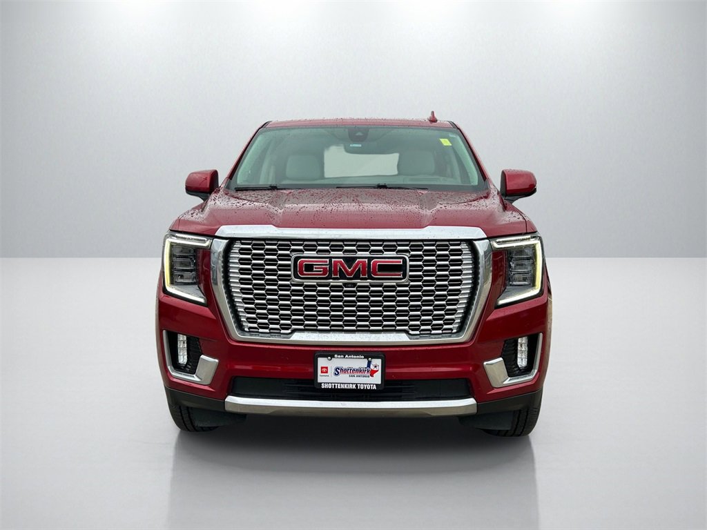 Used 2021 GMC Yukon Denali w/ Denali Ultimate Package image 2
