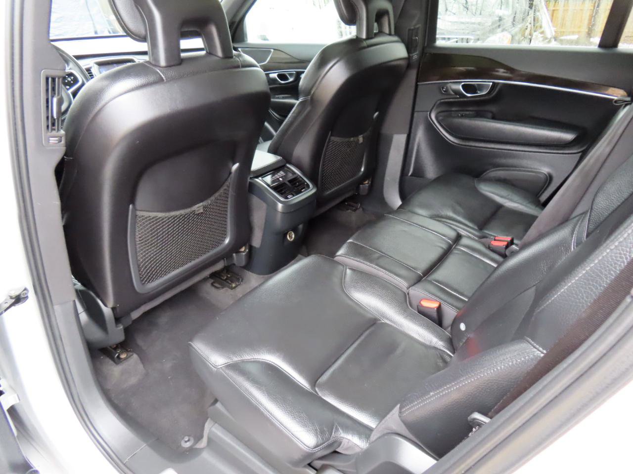 Used 2018 Volvo XC90 T6 Momentum w/ Convenience Package image 12