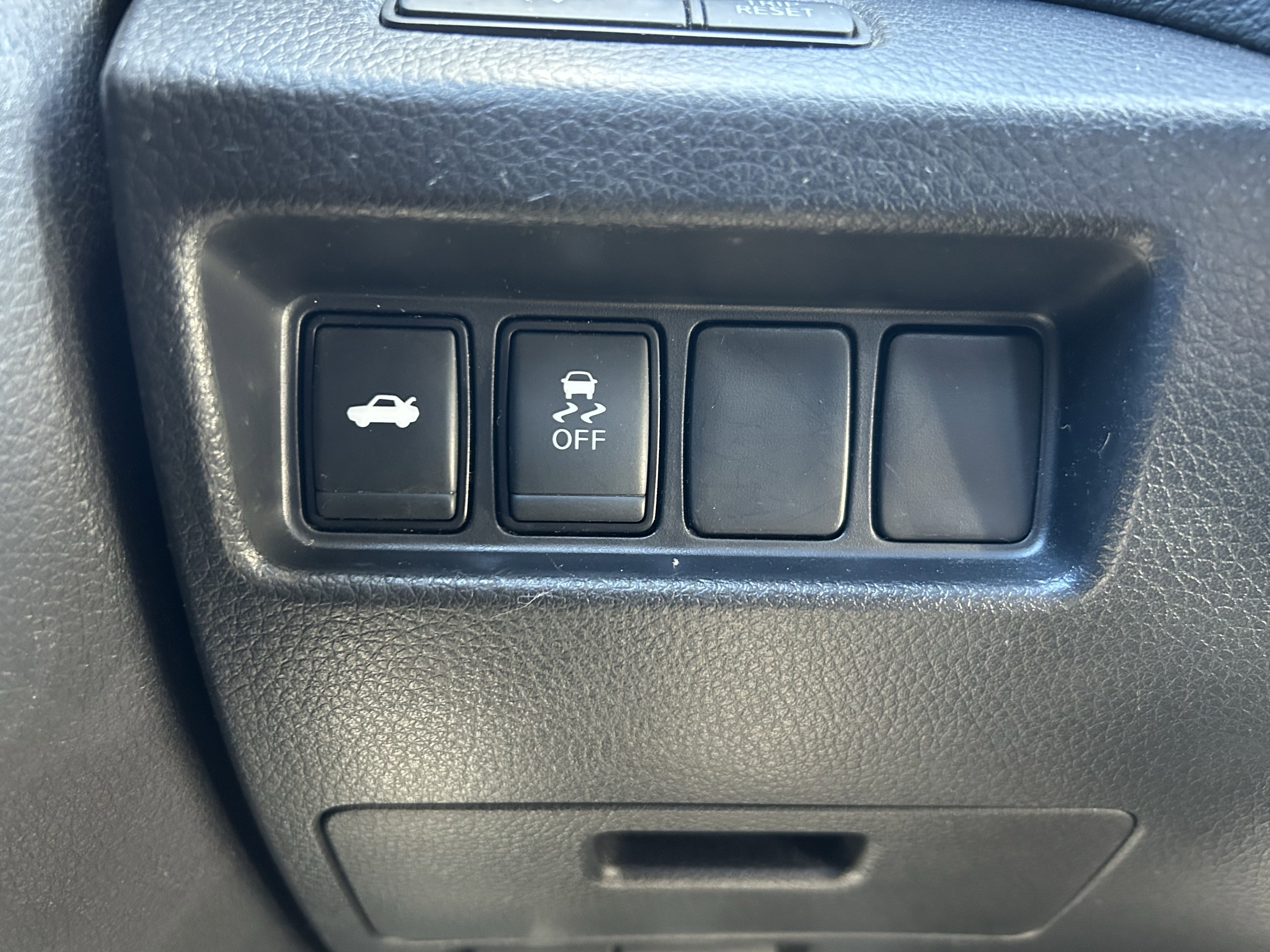 Used 2018 Nissan Altima 2.5 SV image 14