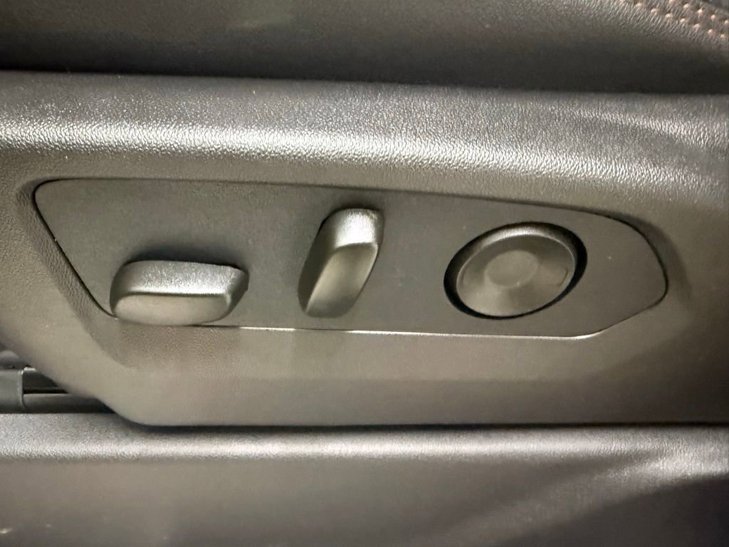 New 2026 GMC Sierra 1500 AT4 w/ AT4 Premium Package image 22