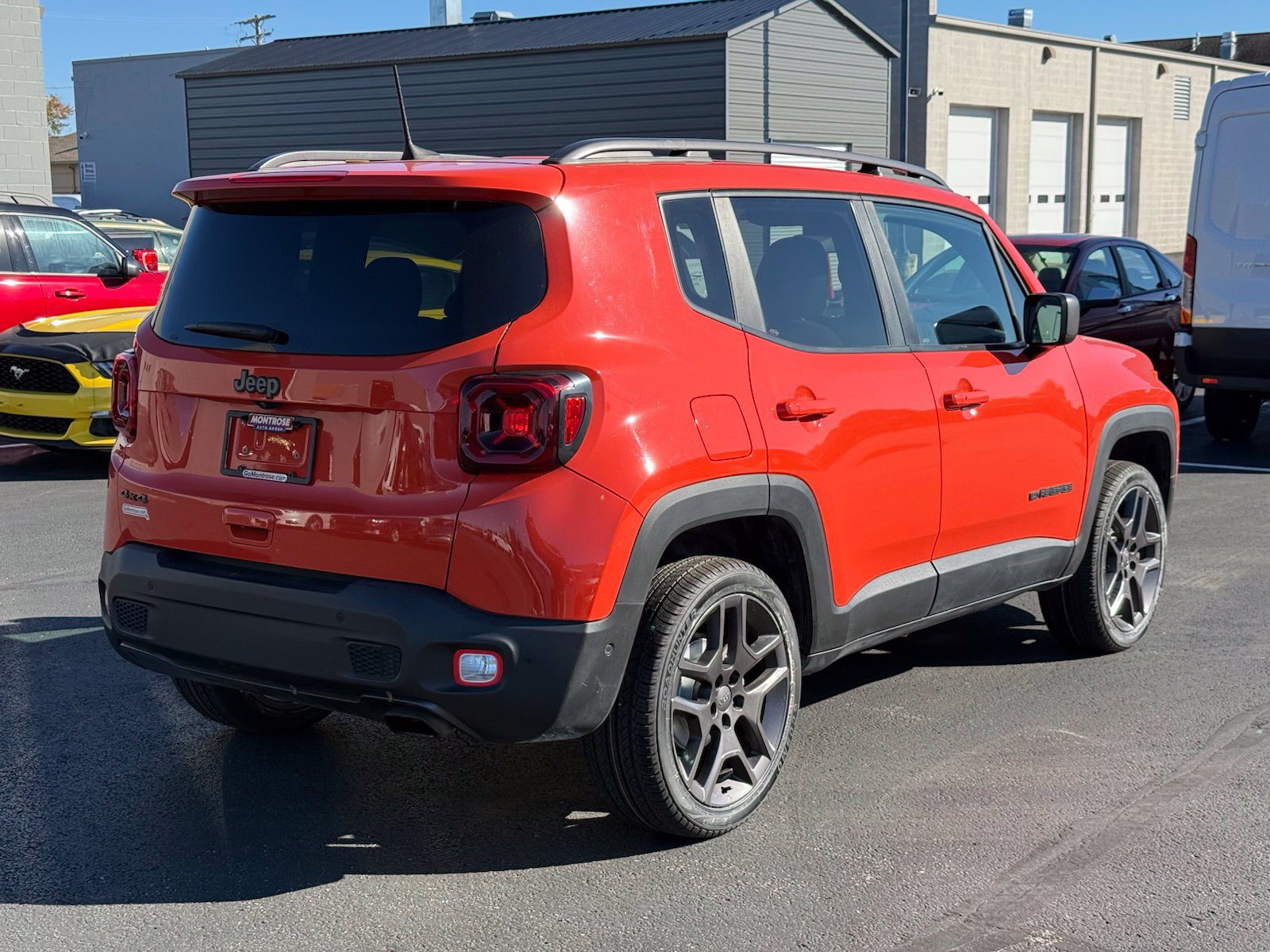 Used 2021 Jeep Renegade Latitude w/ Luxury Group II AWD/4WD image 4