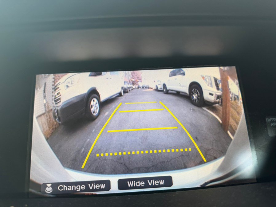 Used 2013 Acura ILX w/ Technology Package FWD image 27