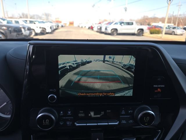 Certified 2024 Toyota Highlander LE image 20