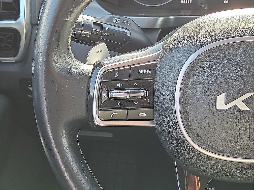 Used 2022 Kia Sorento SX w/ Panoramic Sunroof Package image 19