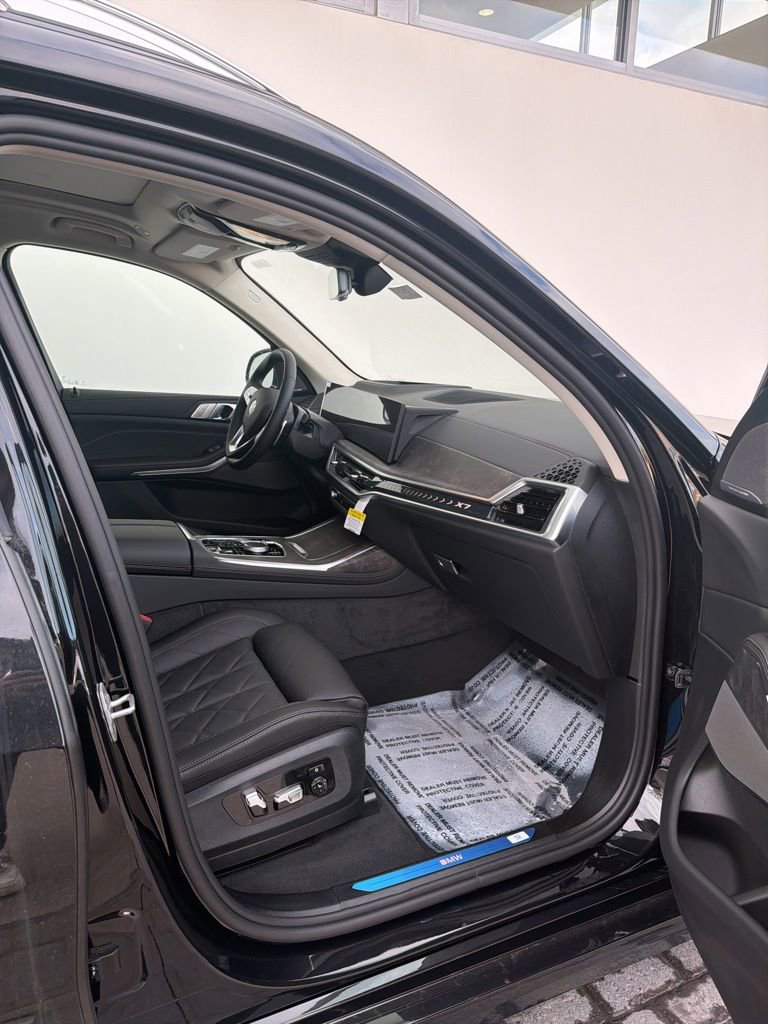 New 2026 BMW X7 xDrive40i w/ Premium Package image 31