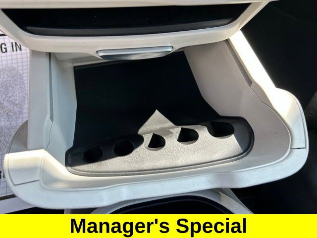 Used 2024 Chrysler Pacifica Touring-L FWD image 34