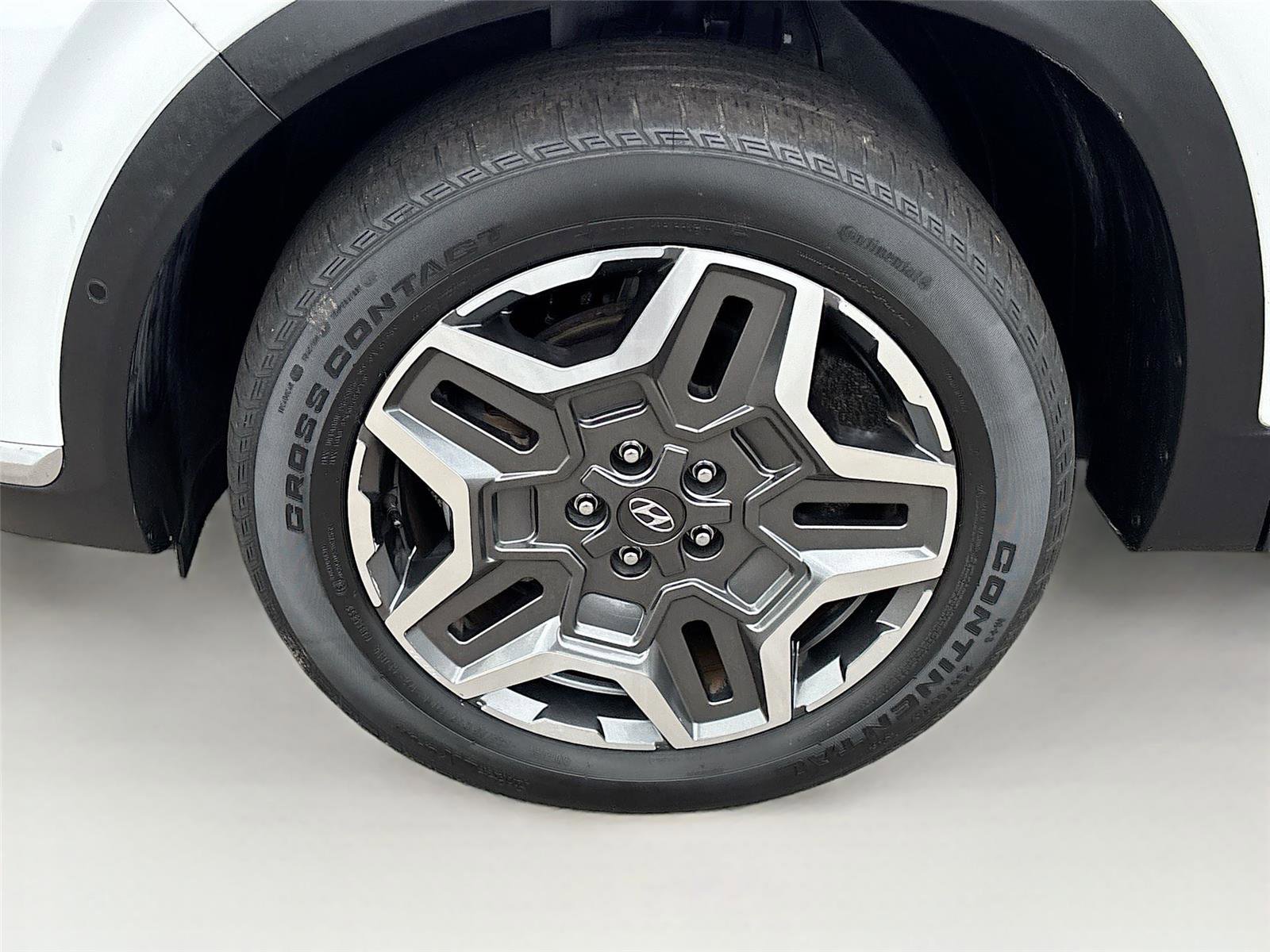 Used 2021 Hyundai Santa Fe Limited AWD/4WD image 33