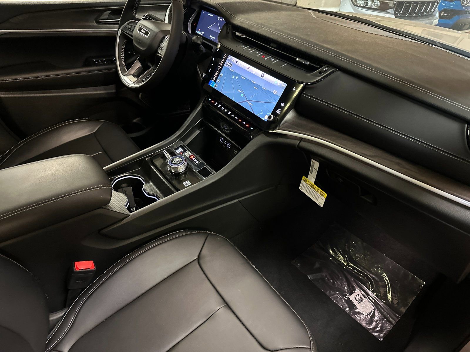 New 2026 Jeep Grand Cherokee Limited w/ Limited Altitude Package image 15