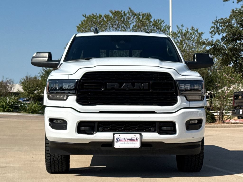 Used 2022 RAM 2500 Limited AWD/4WD image 2