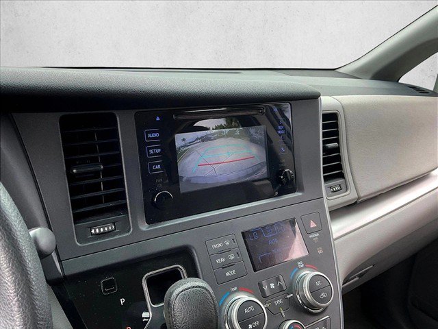Used 2017 Toyota Sienna L FWD image 22