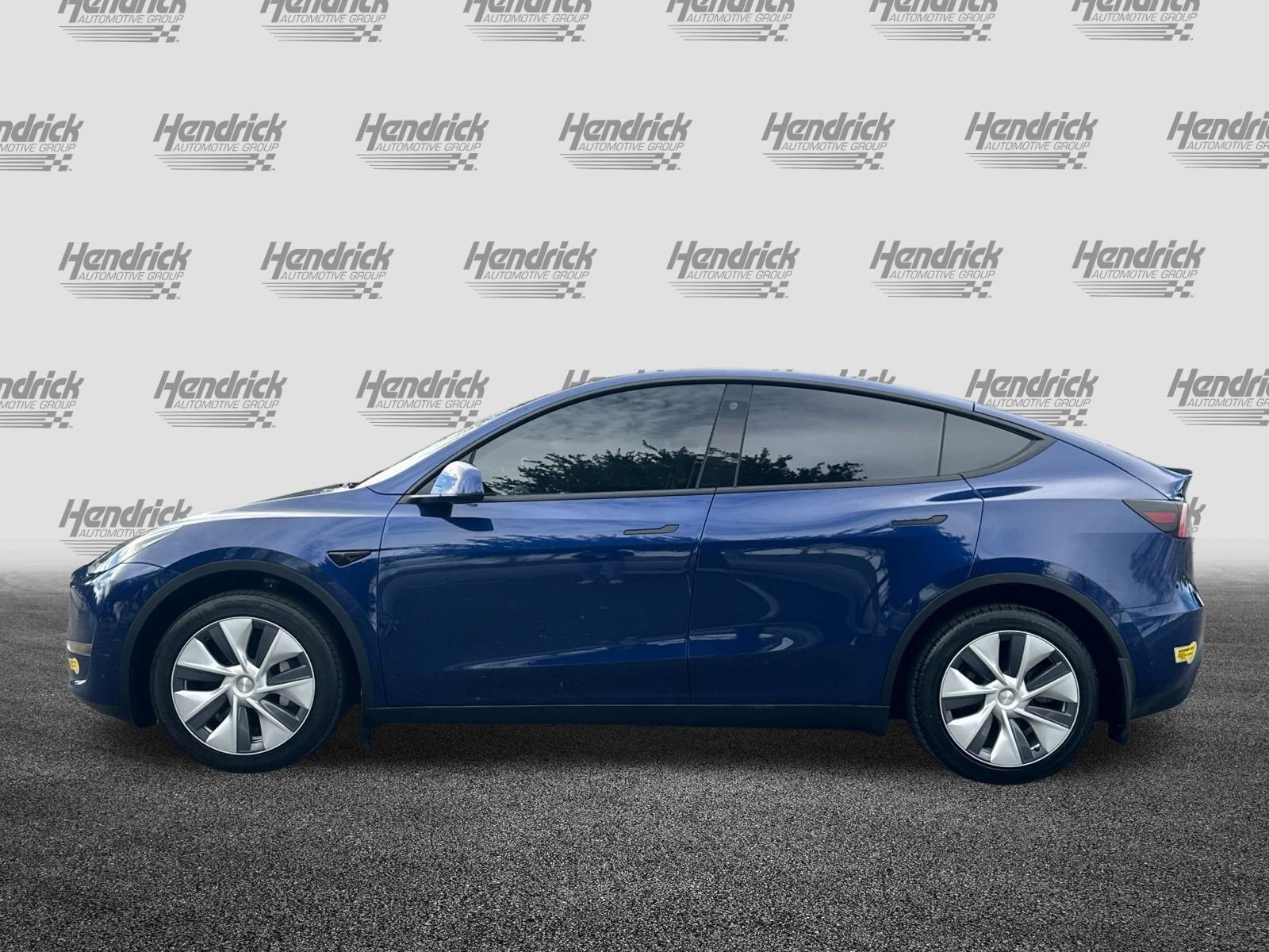 Used 2022 Tesla Model Y Long Range image 8