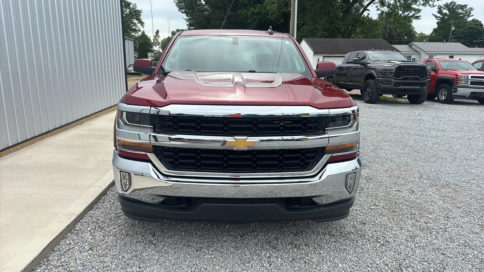Used 2018 Chevrolet Silverado 1500 LT w/ All Star Edition AWD/4WD image 12