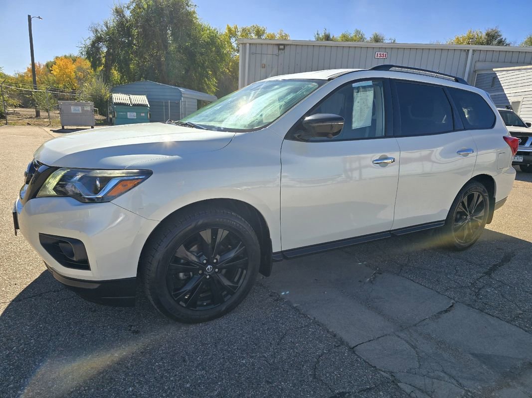 Used 2018 Nissan Pathfinder SL w/ Midnight Edition Package image 10