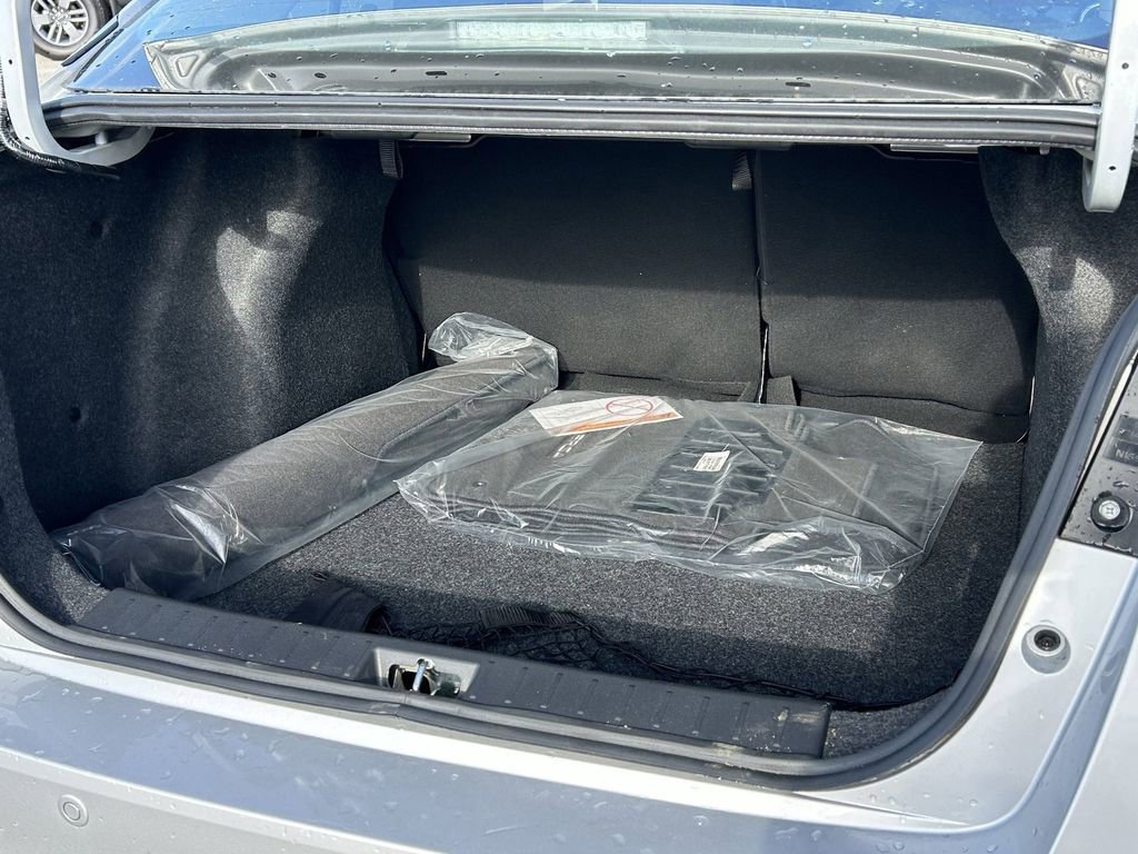 Used 2025 Nissan Versa SV w/ Trunk Package image 12