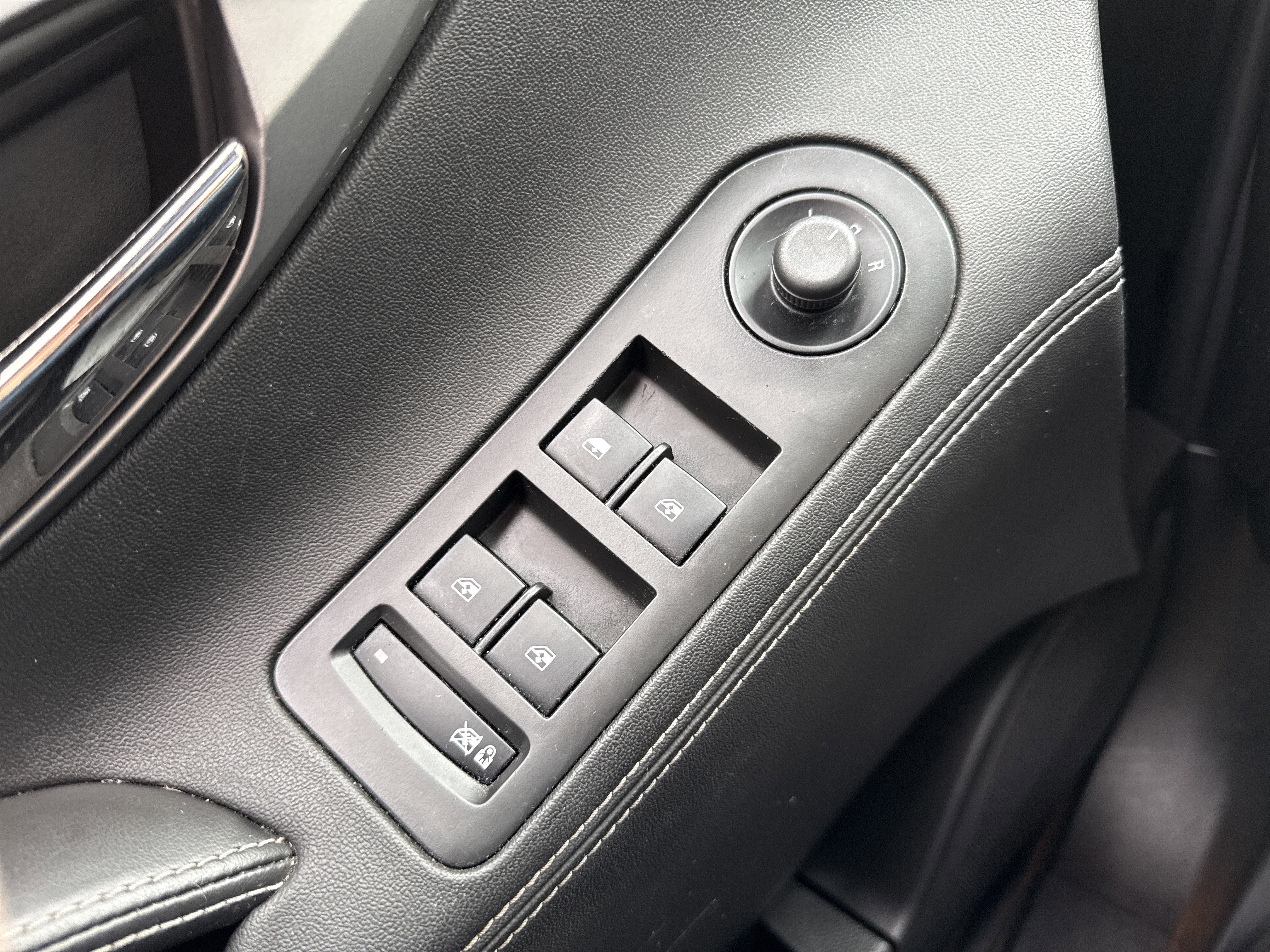 Used 2010 Buick LaCrosse CXL image 16