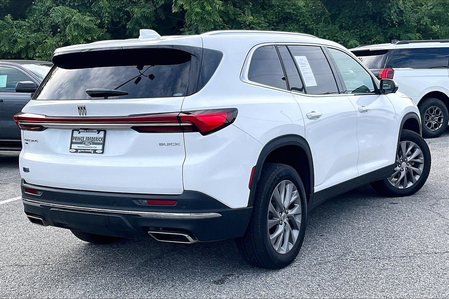 Used 2026 Buick Enclave Preferred AWD/4WD image 12
